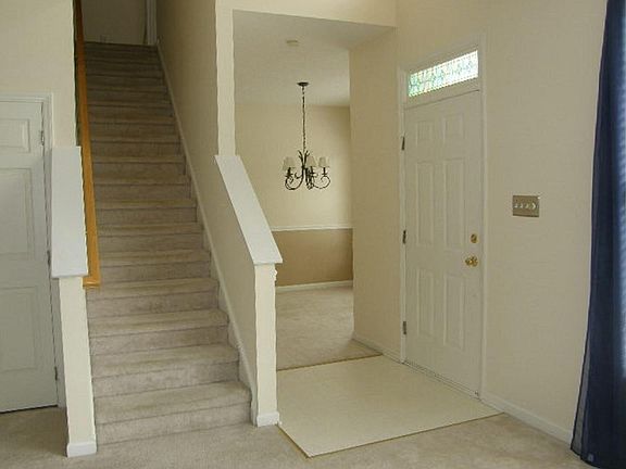 2nd image of 207 Cove Creek Dr