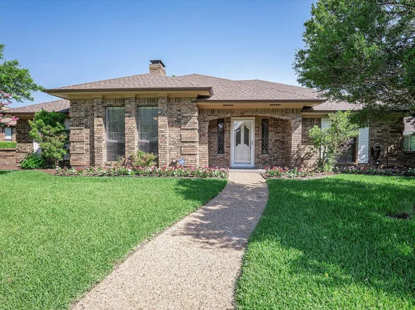 2517 Diamond Oaks Dr, Garland, TX 75044