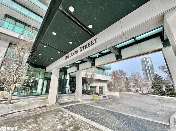 100 John St #403, Brampton, ON L6W 0A8