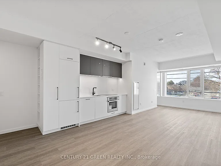689 The Queensway #216 — Photo 22