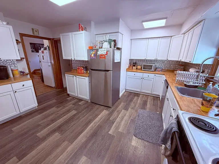 13 S Orchard St — Photo 21