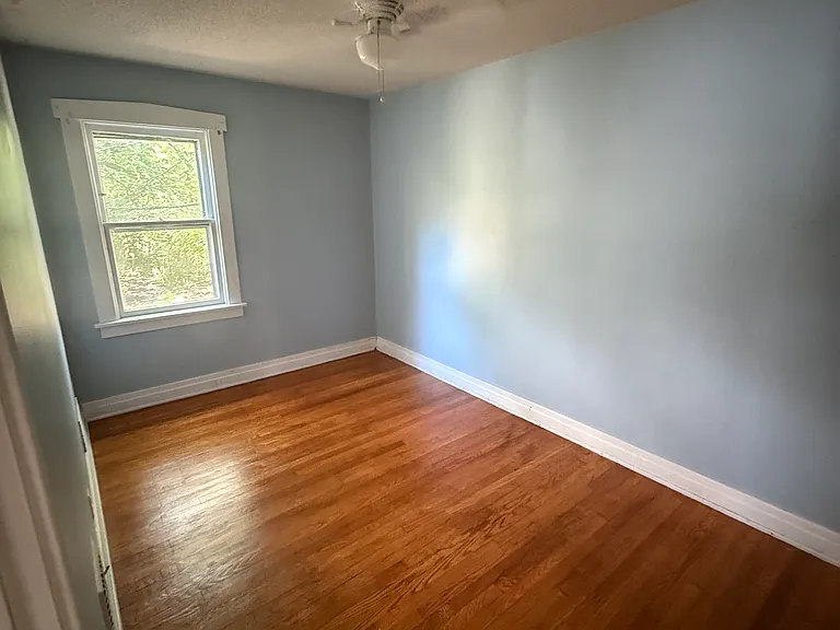 41 Linview Ter #L — Photo 4