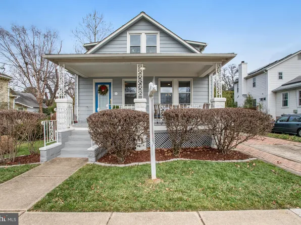 915 20th St S, Arlington, VA 22202