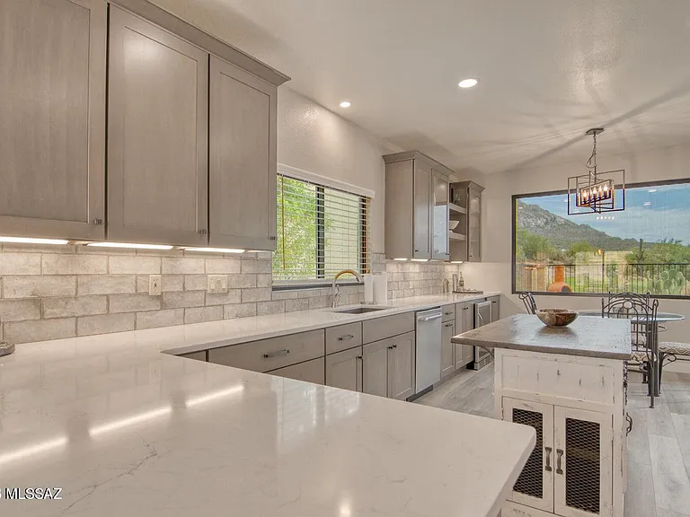 1184 E Camino Diestro — Photo 16