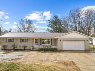 29394 Cotton Rd, Chesterfield, MI 48047