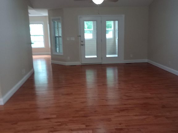 3rd image of 62 Cardinal Loop