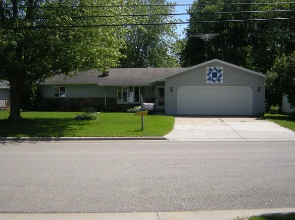 186 N Clinton Ave, Clintonville, WI 54929