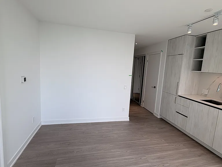 8 Wellesley St E #5910 — Photo 8