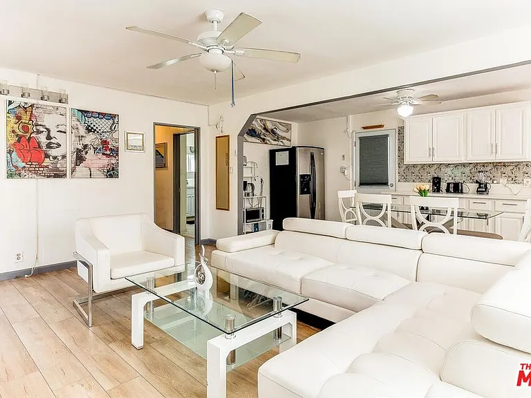 138 S Madison Ave — Photo 10