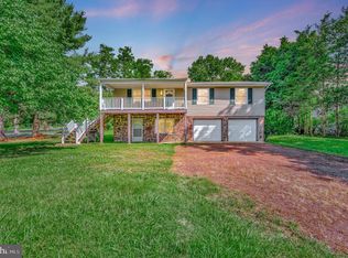 1406 Lakeview Pkwy, Locust Grove, VA 22508