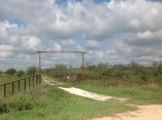 120 County Road 208, Three Rivers, TX 78071