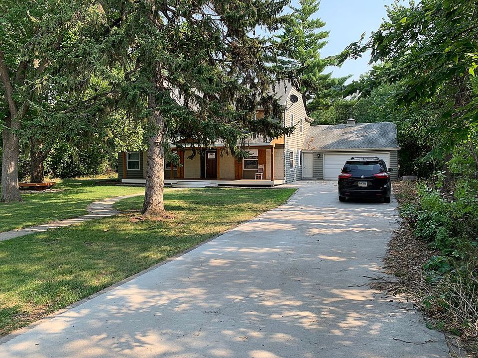 2nd image of 1221 Vander Horck St
