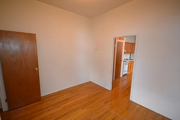 Rented by ArdorNY | media 10