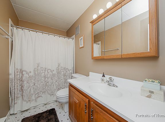 3rd image of 470 N Kenilworth Ave #35