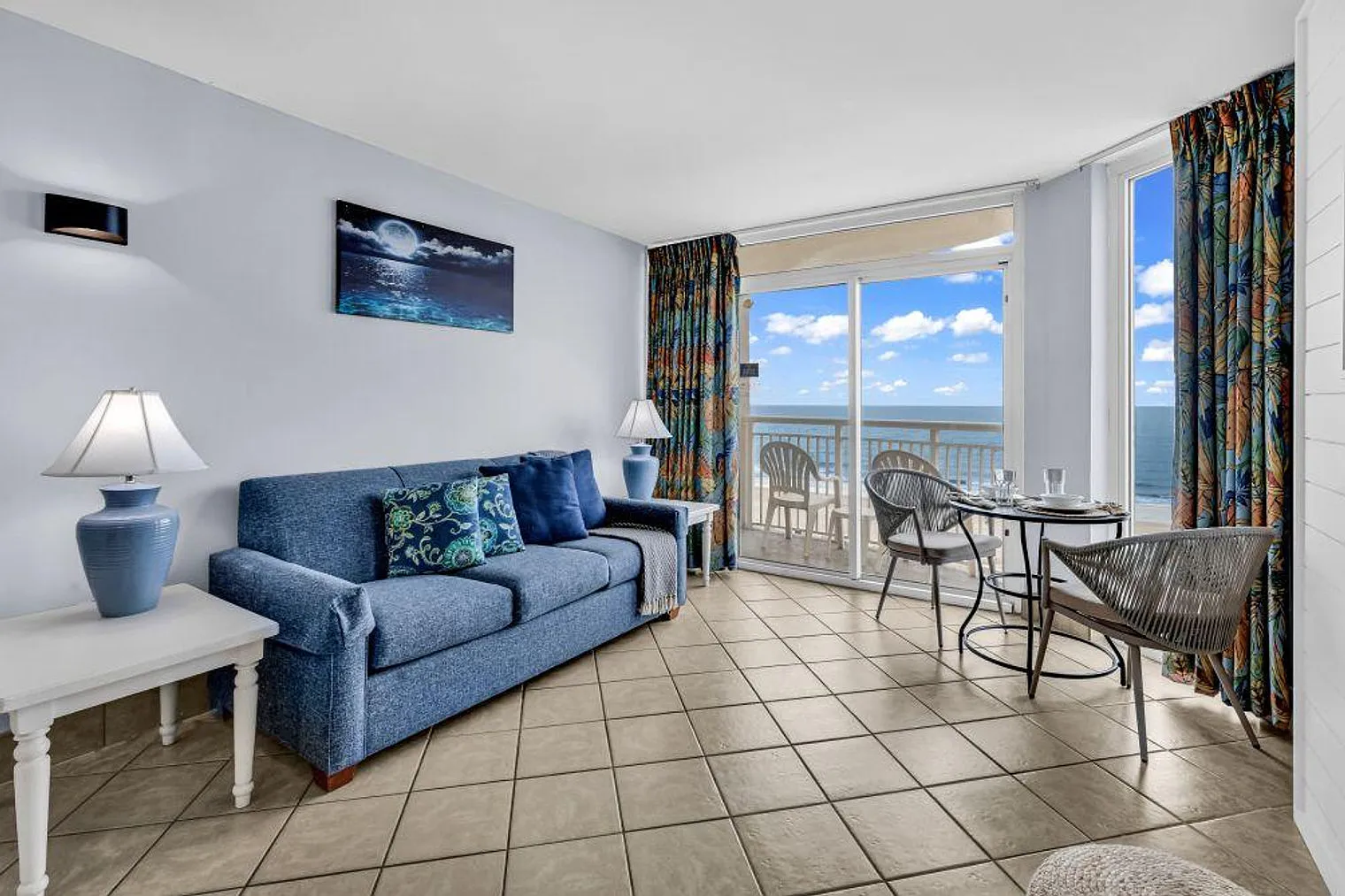 1 bed, 1.0 bath, 548 sqft, $3,139 — Photo 1