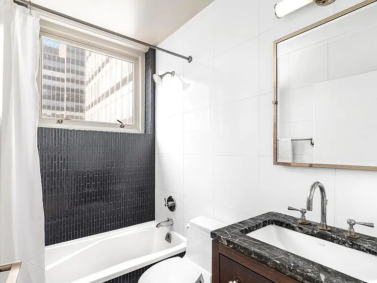 212 E 47th St #26J — Photo 7