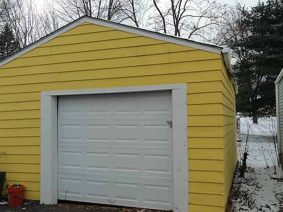 4th image of 725 N Freedom St