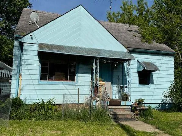 2034 Warner Ave, Flint, MI 48503