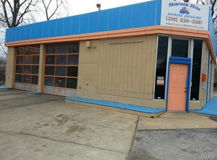 6114 Bermuda Dr, Saint Louis, MO 63135