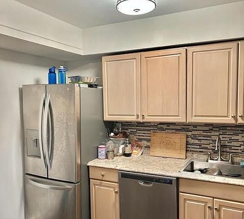 5th image of 17 Wexford Dr