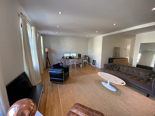 Rented by Buchbinder & Warren | media 12