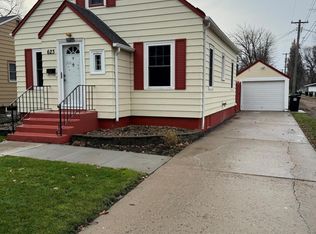 623 13th Ave S, Grand Forks, ND 58201