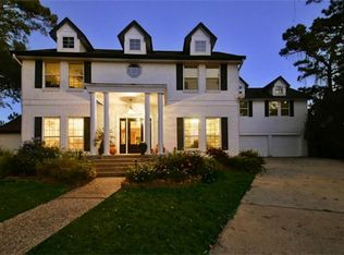 5510 Oak Cove Dr, Kingwood, TX 77345