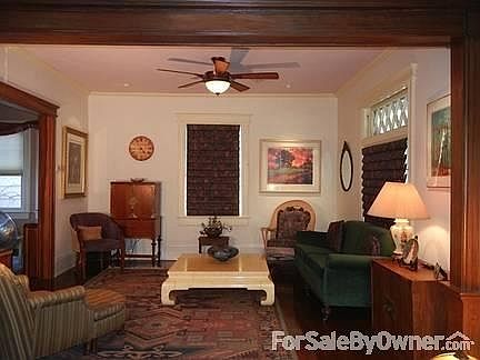 2nd image of 125 Sherman Pl