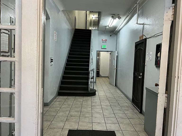 742 S Coronado St #J303 — Photo 4