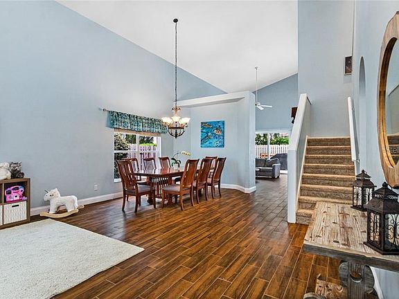 2nd image of 9415 Willow Cove Ct
