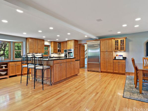 7513 Inverway Dr, Village Of Lakewood, IL 60014