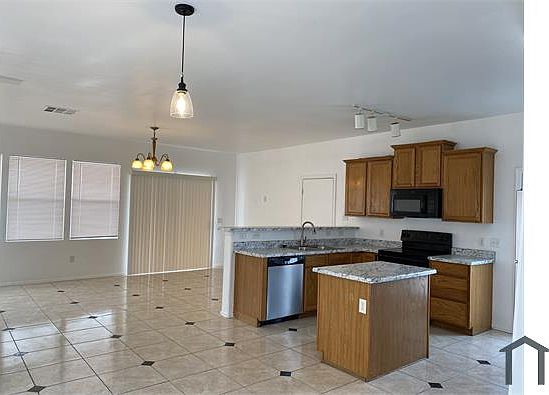 2nd image of 4113 W Park St