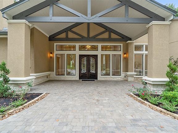 3rd image of 13120 Point Aquarius Blvd