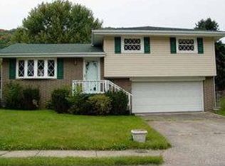 110 Payton Dr, Weirton, WV