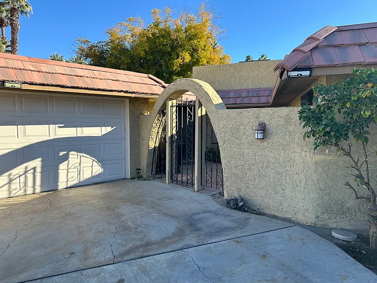 35340 Calle Sonseca — Photo 6