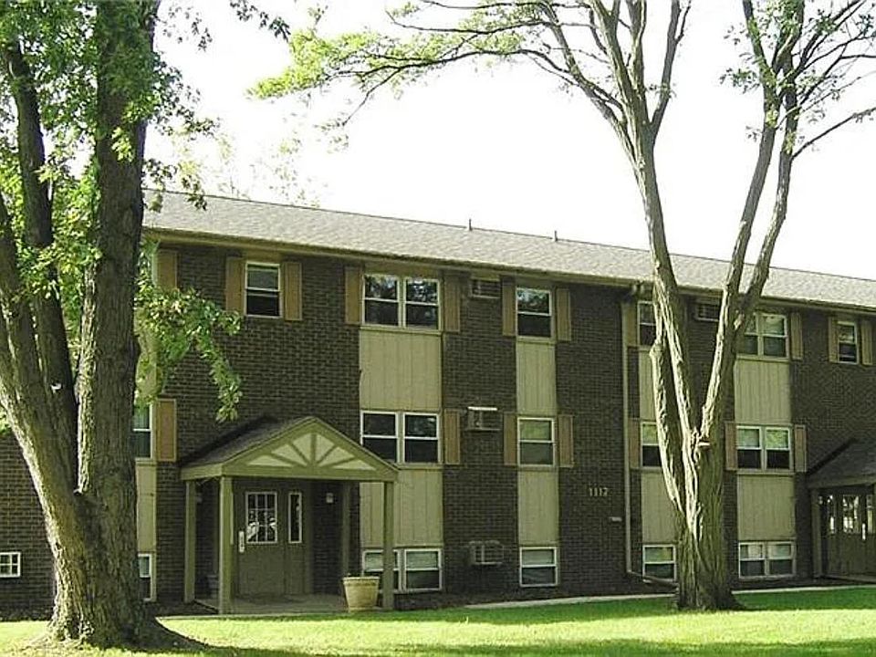 1117 Lewis St Rossford, OH, 43460 Apartments for Rent Zillow