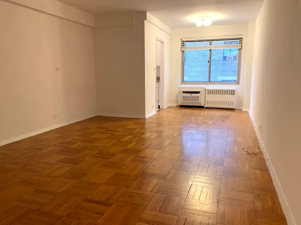225 E 46th St APT 5K, New York, NY 10017