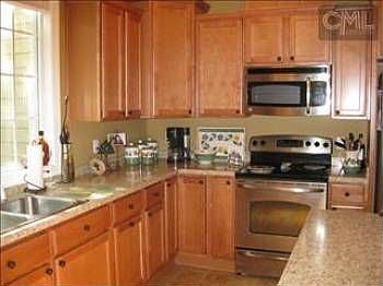 5th image of 217 Woodleigh Park Dr