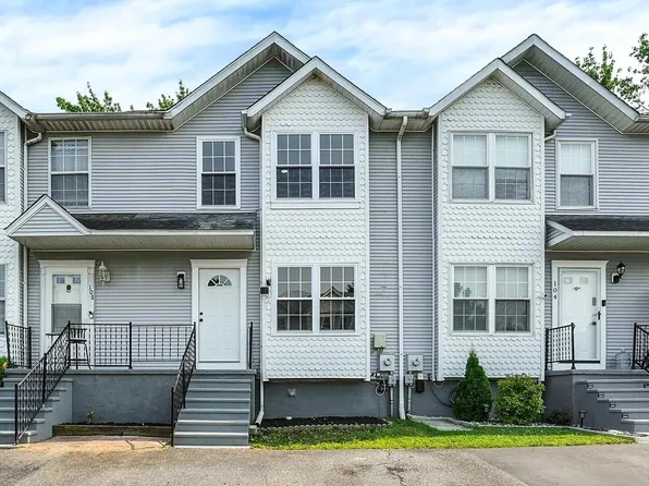 106 Britain Ct, Newark, DE 19702