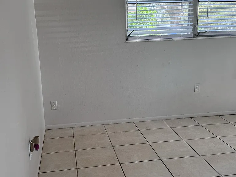 710 5th Ave NE #710 — Photo 10