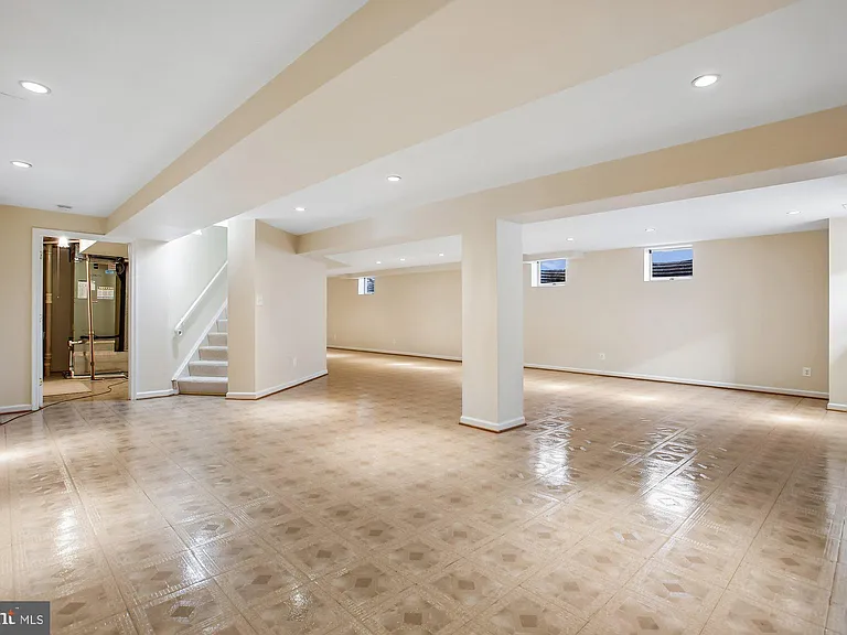 6604 Tina Ln — Photo 28