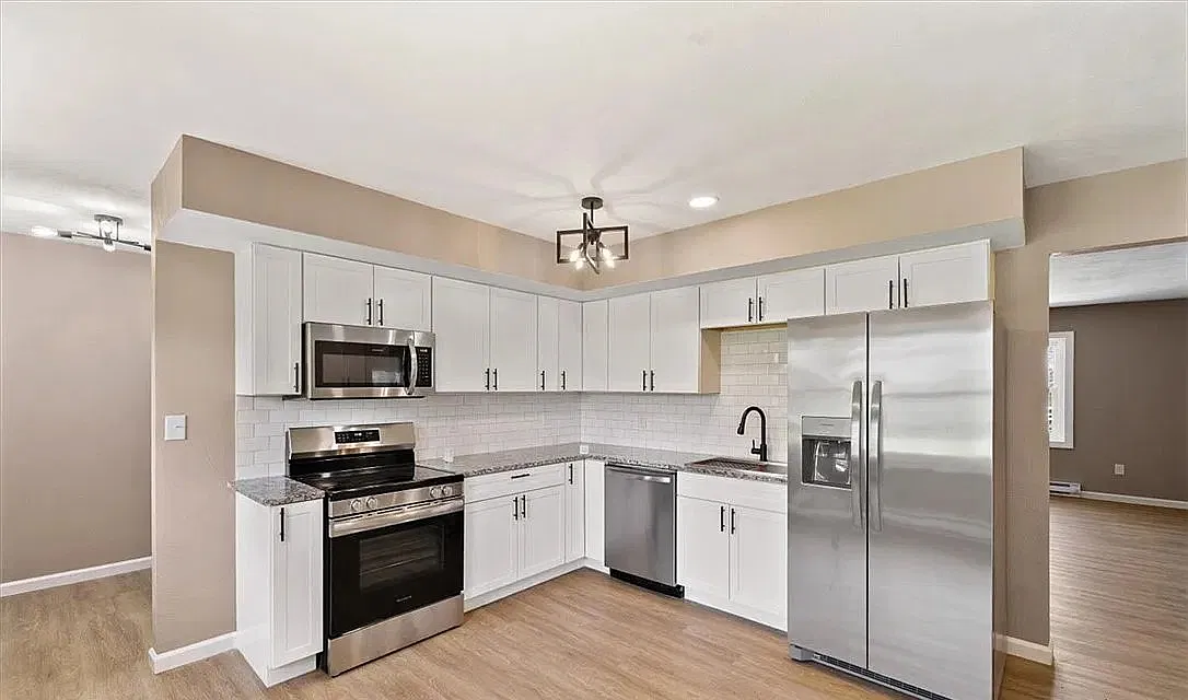 4 bed, 1760 sqft, $1,600 — Photo 2