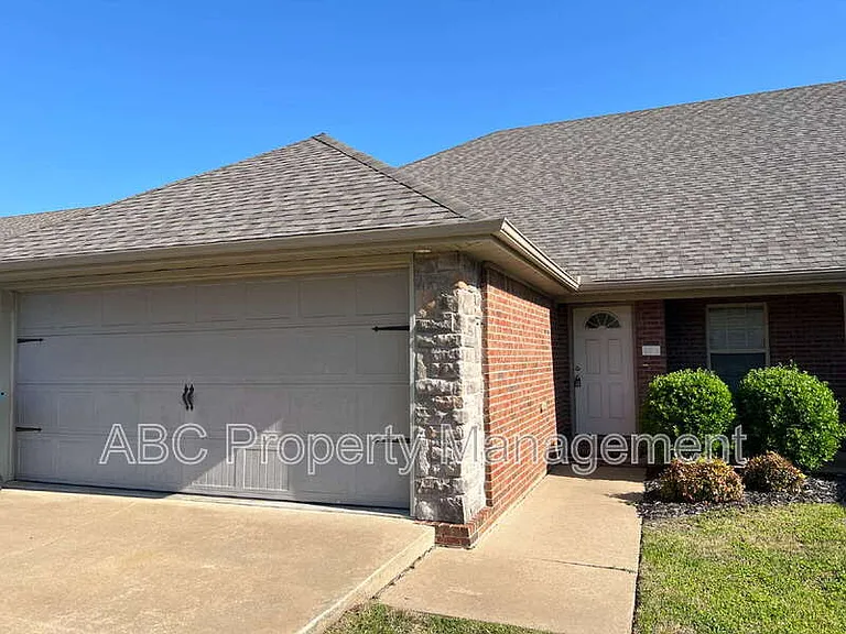 3006 SW Deerfield Blvd #2 — Photo 26