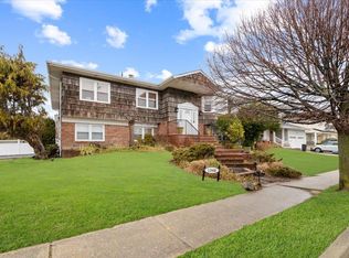 1348 Beech St, Atlantic Beach, NY 11509