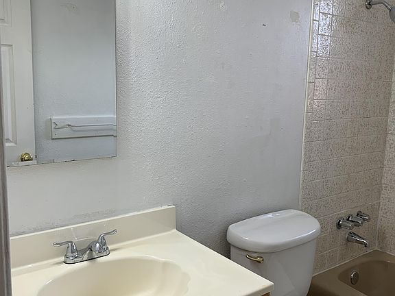 4th image of 6772 W 51st Ave #1