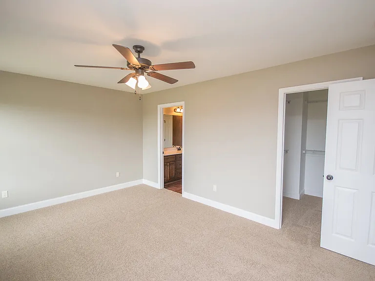25267 Everblake Dr — Photo 14