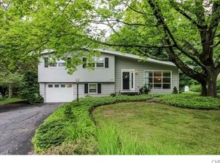 25 Clearview Ave, Danbury, CT 06811