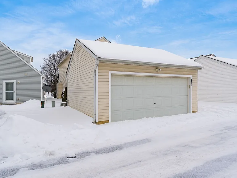 135 Saratoga St — Photo 31
