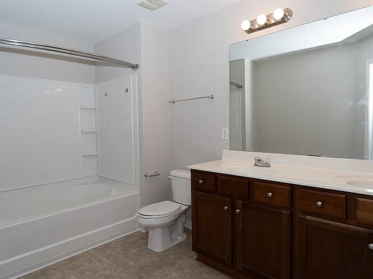14136 Winford Ln — Photo 29