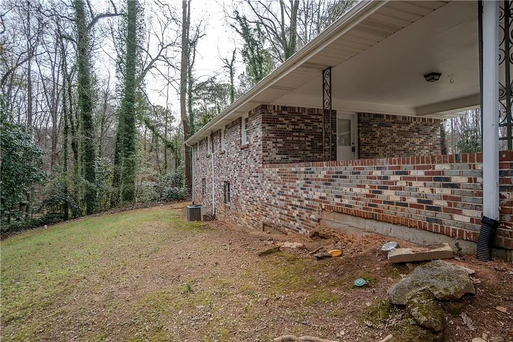 Building Photo - 6593 Dunwoody Trl #NA